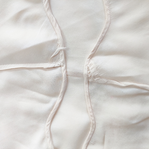 Vintage 1930-40s Cream Bias Cut Silk/Lace Slip-Dress Bound Scalloped Hem - Picture 4 of 15